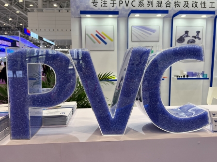 pvc屬于橡膠還是塑料?PVC材料和橡膠的區(qū)別是哪些？嘉弘塑料告訴你